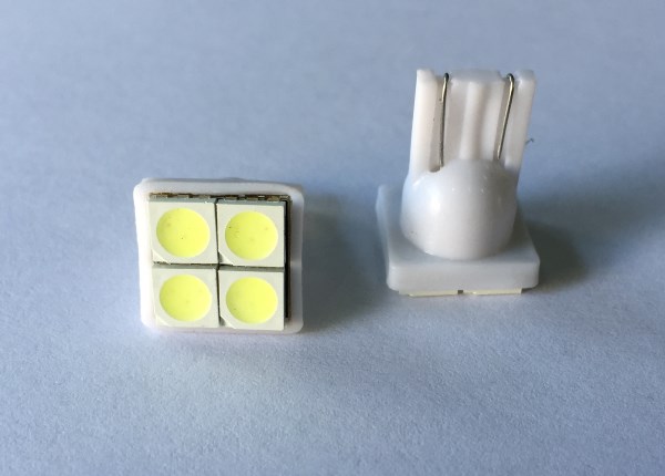 Led T10 Λευκό 4 SMD Τιμή : 5 ευρώ